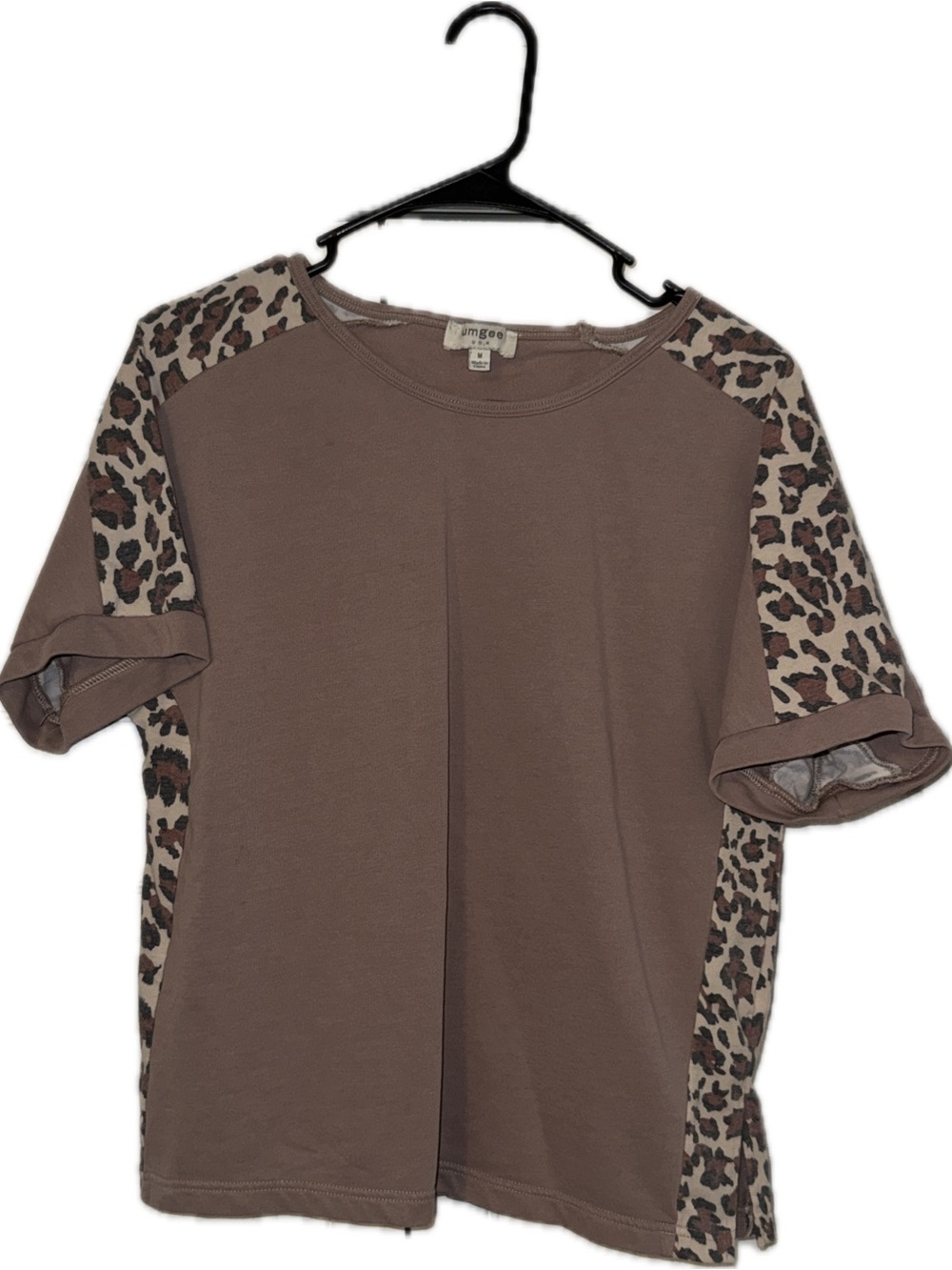 Boutique Umgee Solid Taupe Short Sleeve Top with Leopard Accent Panels